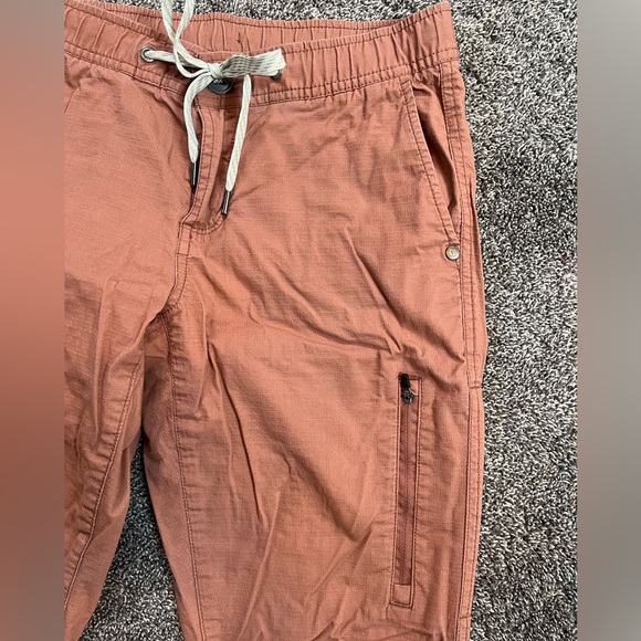 Vuori Ripstop Pants - Picture 2 of 3